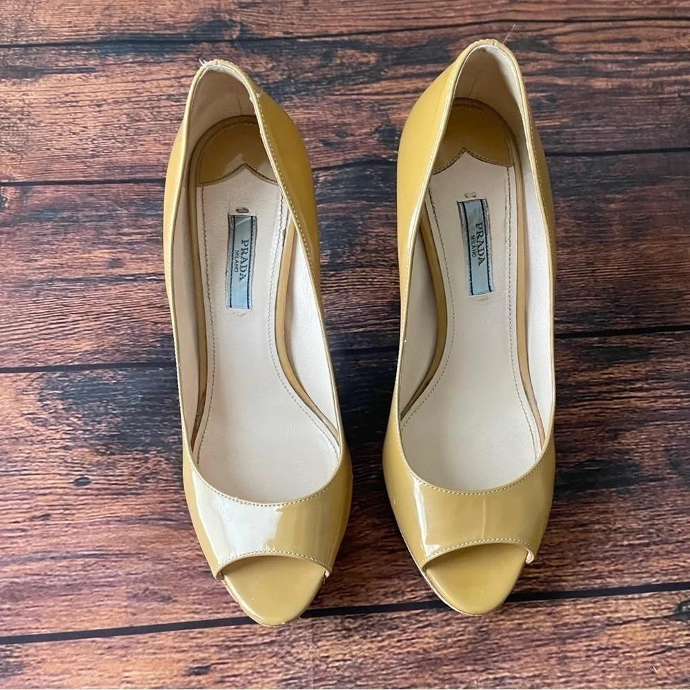 Prada Vernice Cork Sabbia Heels - Picture 2 of 10